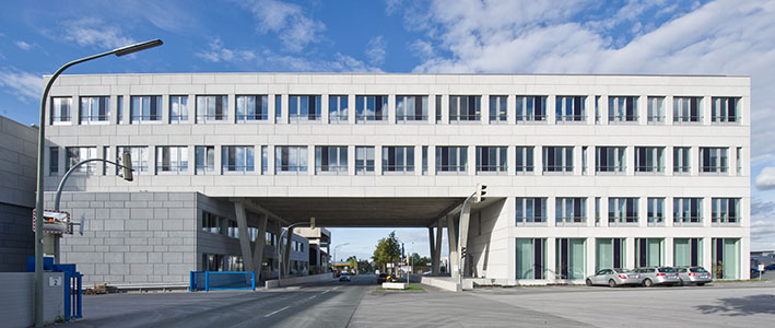 Teppich und PVC mit einer Objektgröße von 4.200 qm